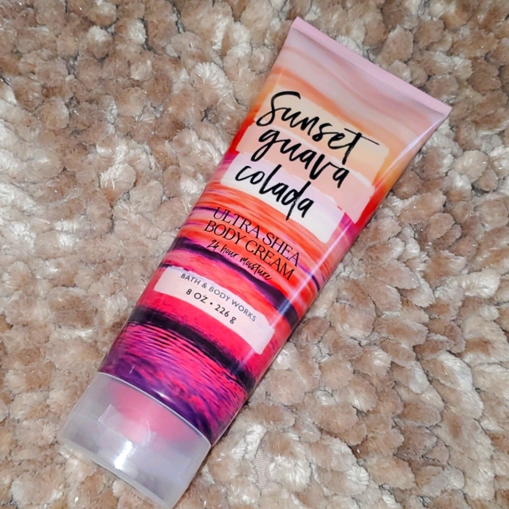 Sunset guava colada BODY CREAM